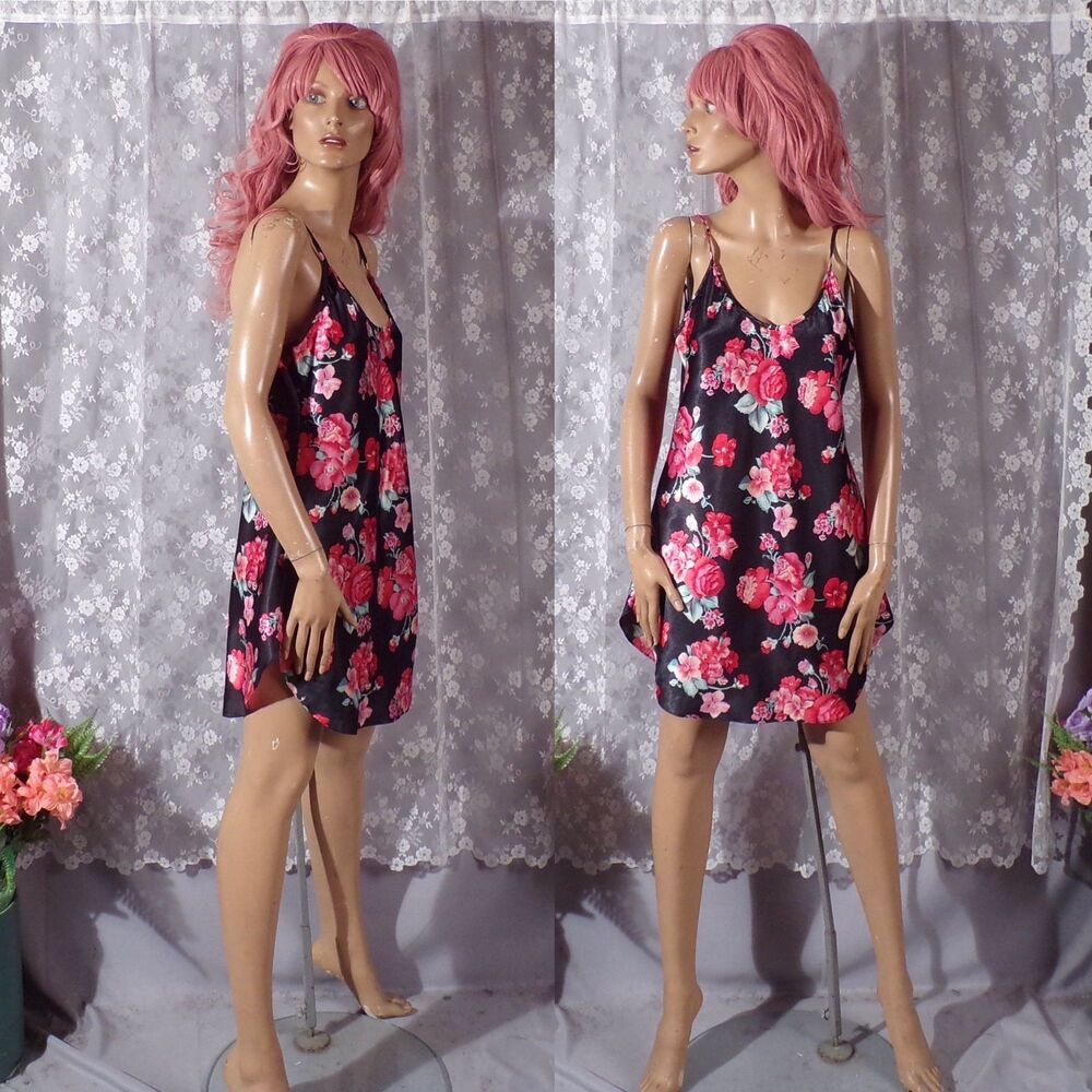 Vintage Floral Nightie 90s Black& Pink Tropical Short Nightgown Size Medium